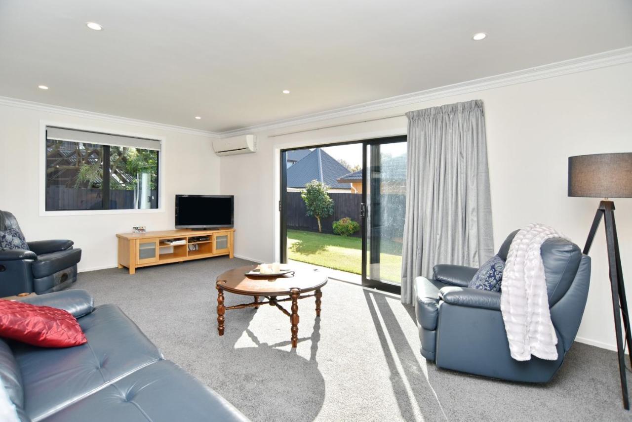 Lavandula 4 - Christchurch Holiday Homes Екстериор снимка